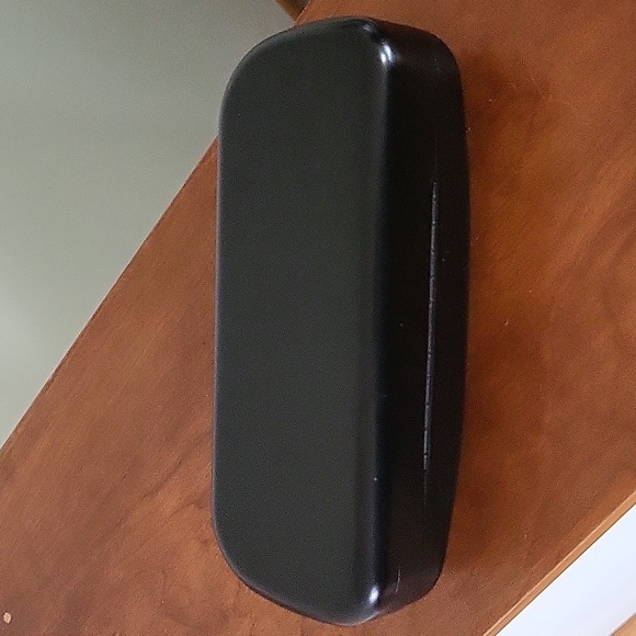 $5 SALE!! COACH BLACK LEATHER HARDSHELL SUNGLASSES CASE - Picture 3 of 6